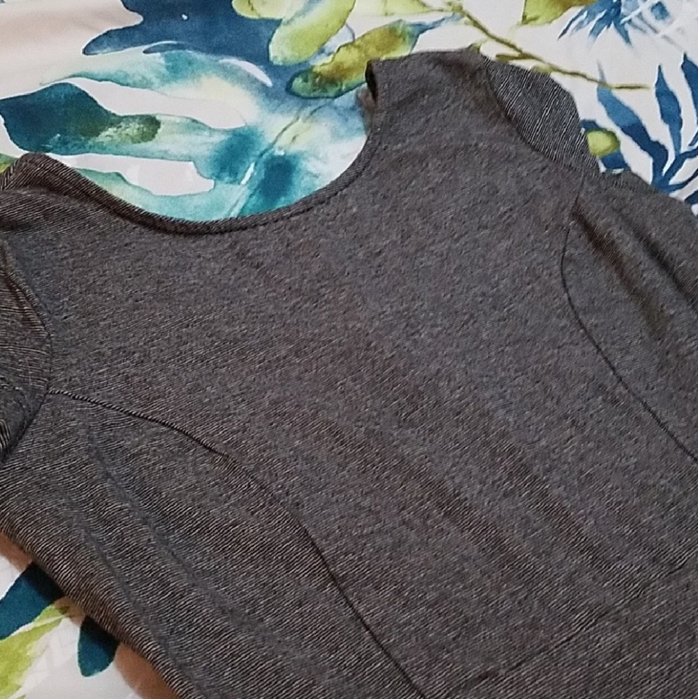 Old Navy fit and flare dress - Picture 2 of 5